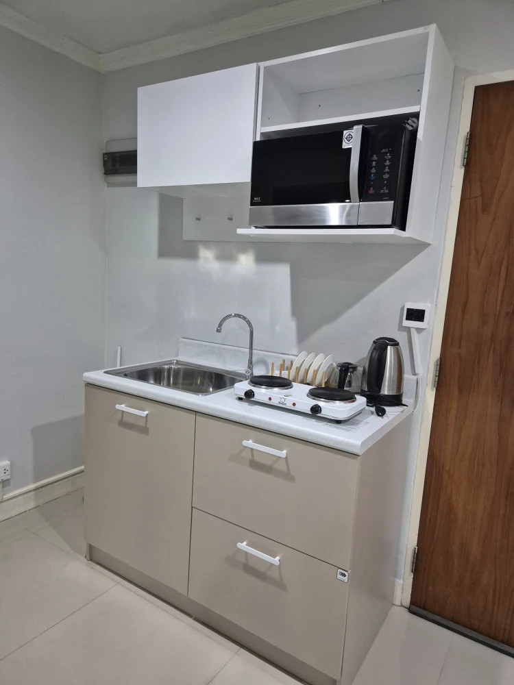 Condo for rent, Lumpini Suite Sukhumvit 41, luxury room, convenient travel.