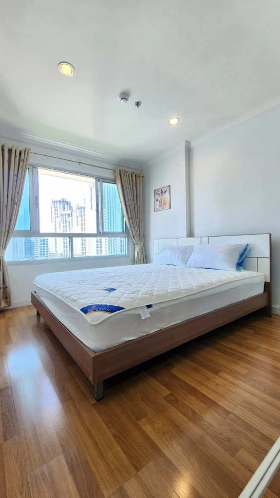 Condo for rent, Lumpini Place Rama 9-Ratchada, room ready to move in.