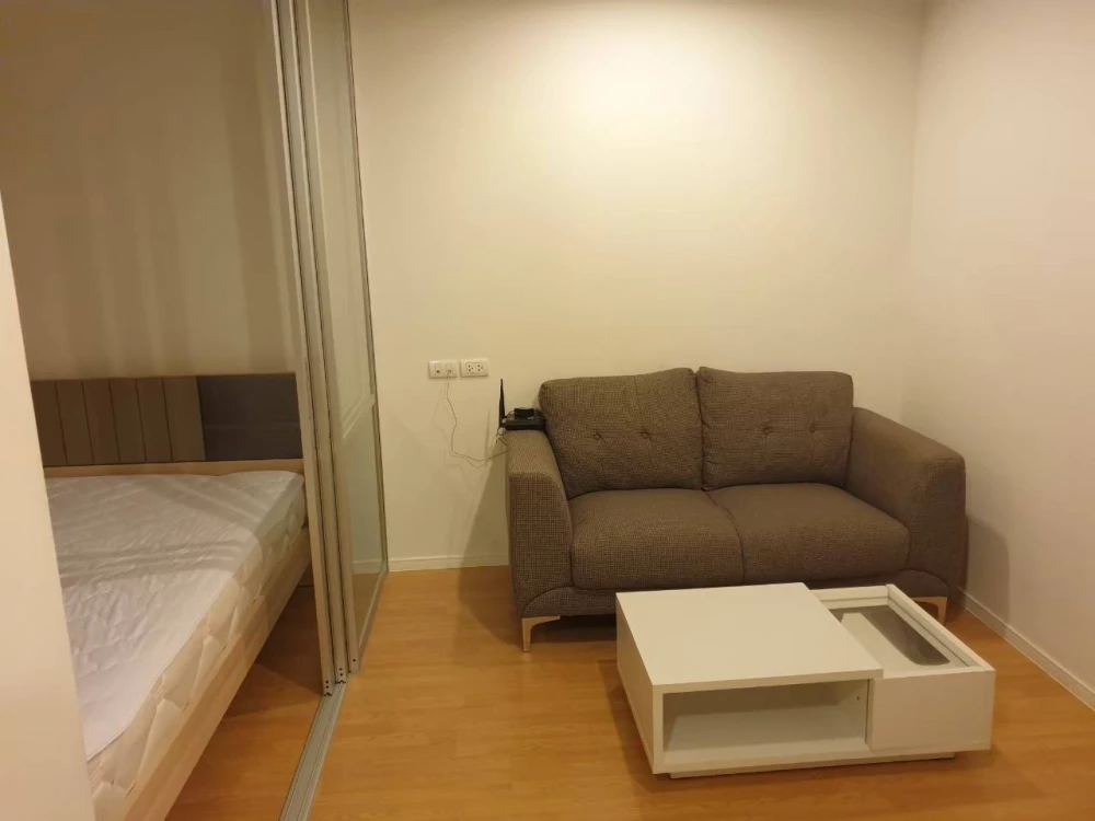 Condo for rent, Lumpini Place Srinakarin - Hua Mak Station, ready to move in, well separated, come and reserve now.