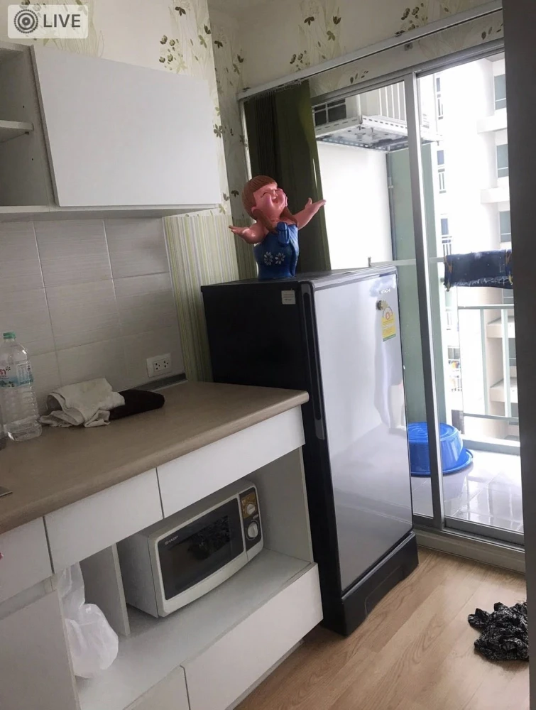 Condo for rent at Lumpini Mega City Bangna. The unit is partitioned into separate zones, offering great value. You definitely don't want to miss this!