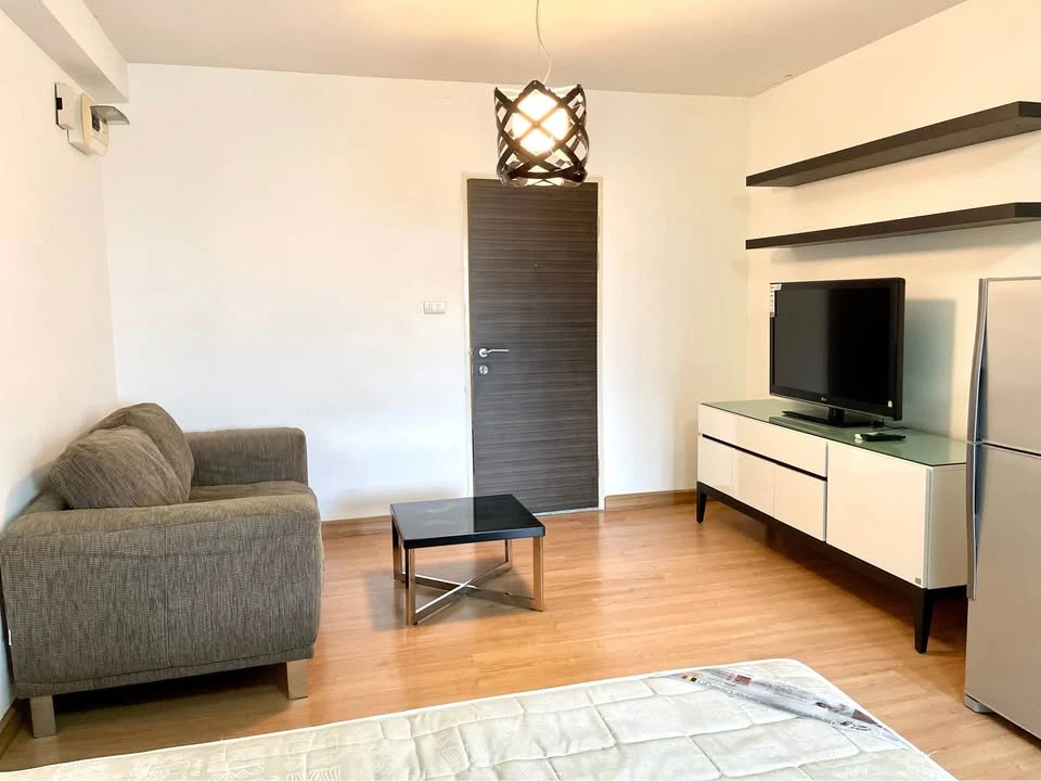 ** Condo for rent Supalai City Resort Ramkhamhaeng ** Beautifully decorated room You can come and go with nothing. Affordable price