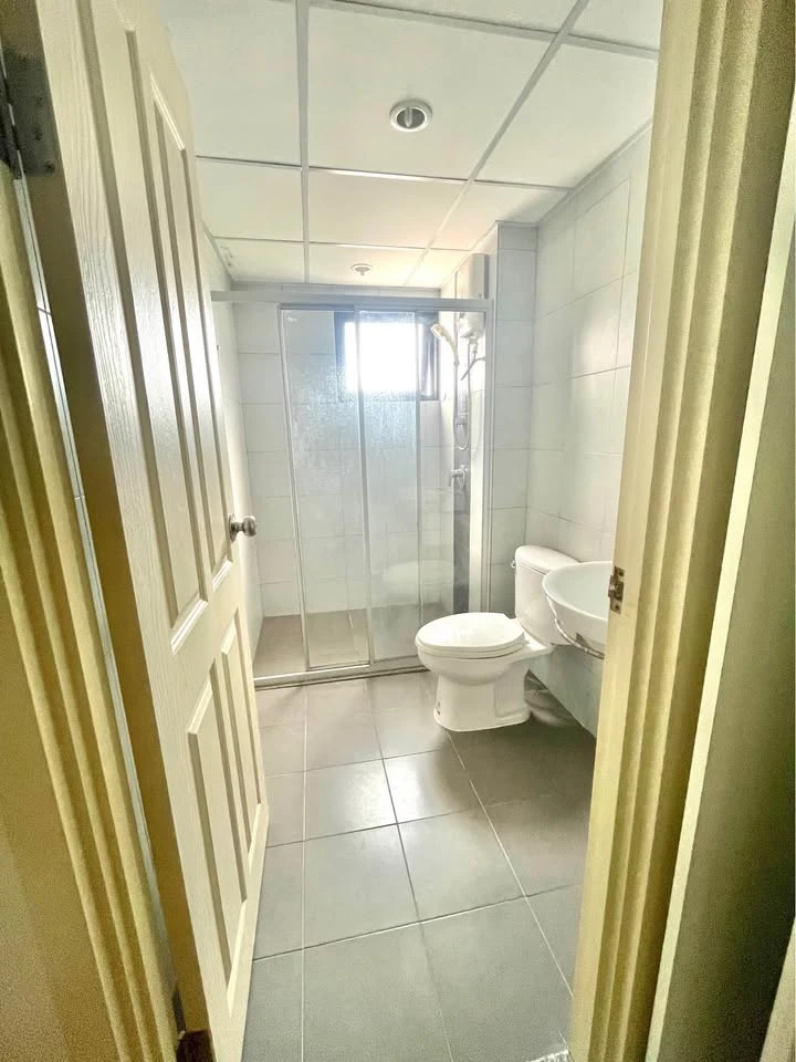 Condo for rent, Supalai Loft Chaengwattana, ready to move in, complete facilities, book now, don't delay.