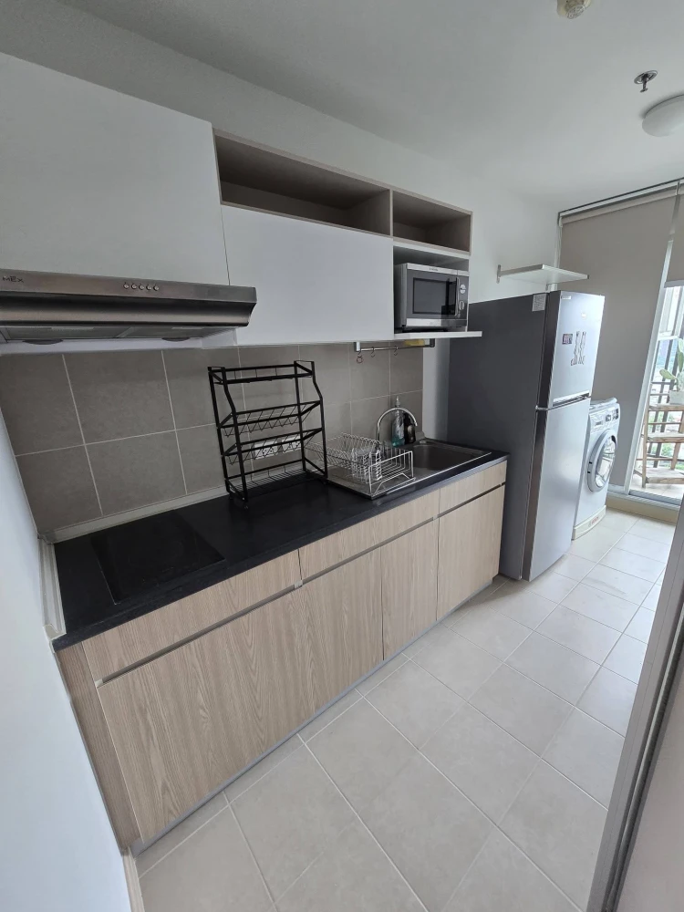 Condo for rent, Supalai Veranda Rama 9. Spacious unit with ample living space and complete amenities. Book now!