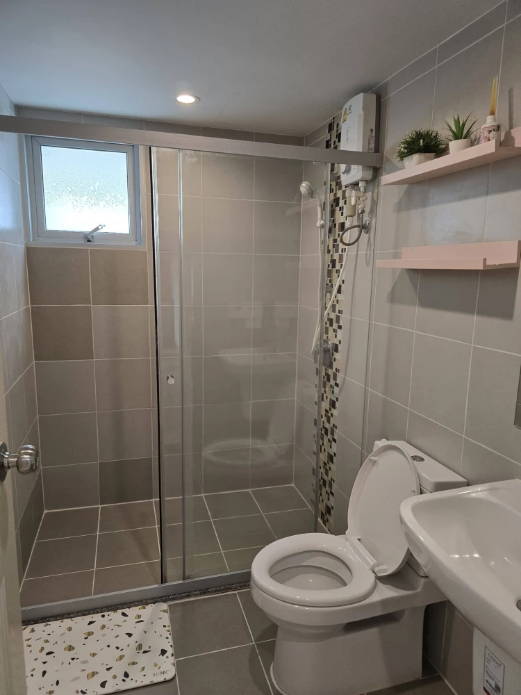 Condo for rent, Supalai Veranda Rama 9. Spacious unit with ample living space and complete amenities. Book now!