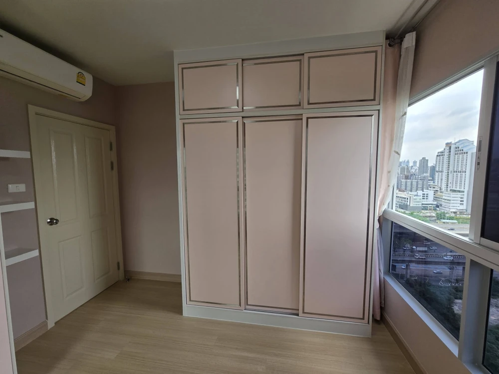 Condo for rent, Supalai Veranda Rama 9. Spacious unit with ample living space and complete amenities. Book now!