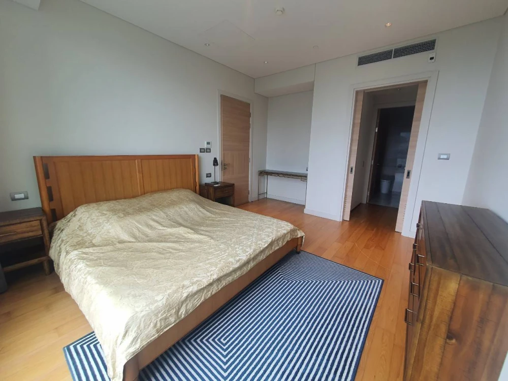 Condo for rent, Sindhorn Residence, 2 bedrooms, 2 bathrooms, beautiful view, good value