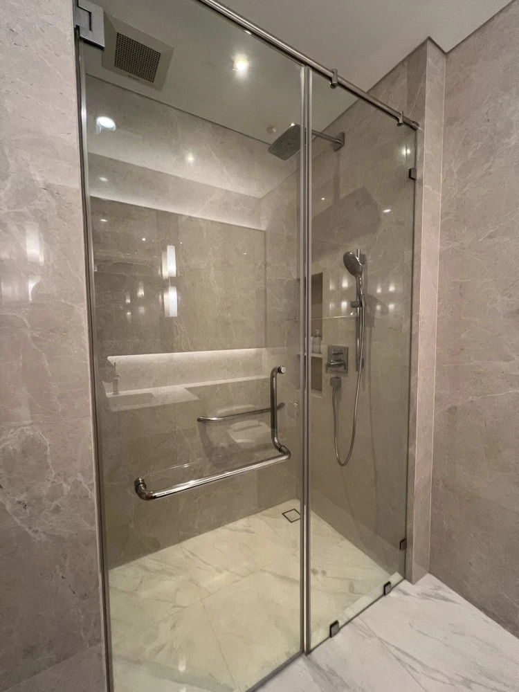 Condo for rent at Sindhorn Residence. A lovely unit with complete amenities. Don't miss out!