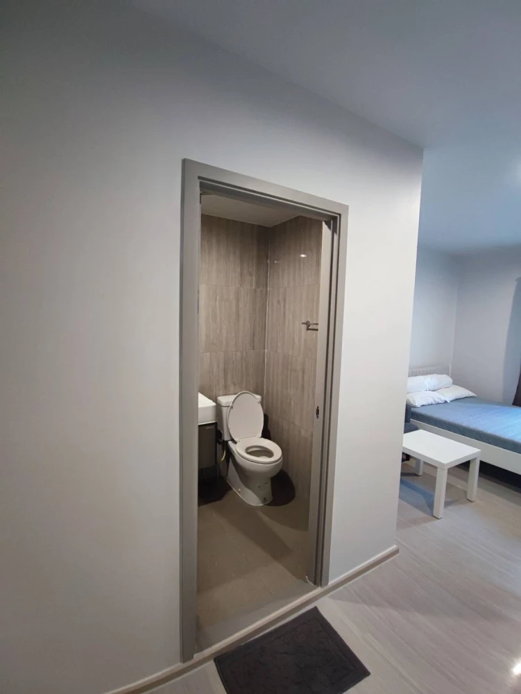 Condo for rent, The Parkland Phetkasem 56, studio room, 20th floor, beautiful view, great price. If you don't reserve, you will regret it.