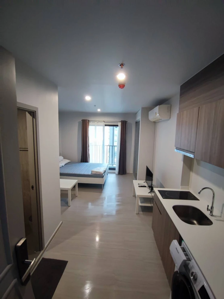 Condo for rent, The Parkland Phetkasem 56, studio room, 20th floor, beautiful view, great price. If you don't reserve, you will regret it.