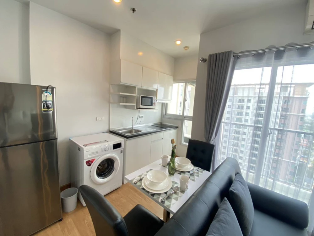 Condo for rent at The Parkland Phetkasem. Ready to move in, fully furnished with appliances, 27th floor with great view. Book today!