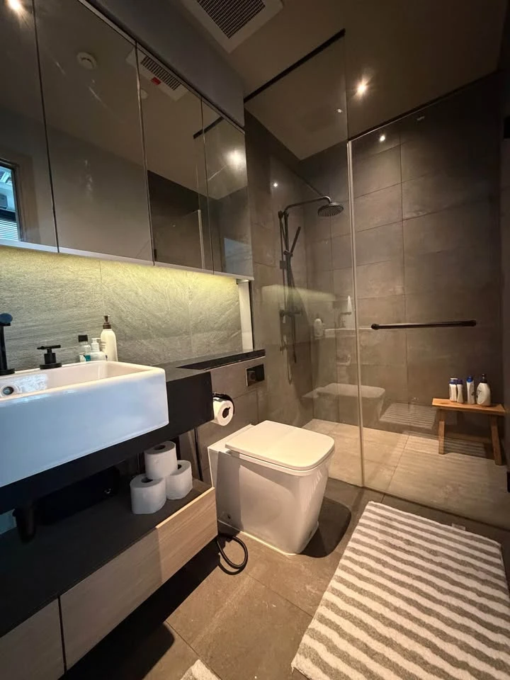 Condo for rent, The Loft Asoke. Ready to move in, fully furnished. Just bring your belongings and move in! Don't miss out!