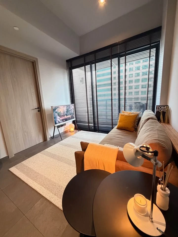 Condo for rent, The Loft Asoke. Ready to move in, fully furnished. Just bring your belongings and move in! Don't miss out!