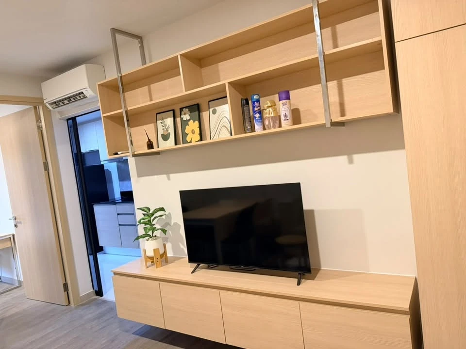 Condo for rent, The Shedd Sathorn. 1 large, comfortable unit with ample living space and complete amenities. Book now, don't miss out!