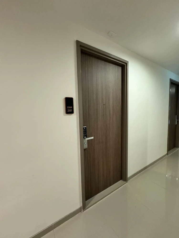Condo for rent at The Base Phetchaburi-Thonglor. Move-in ready, fully equipped with amenities, and at a fantastic price—book now before it’s gone!