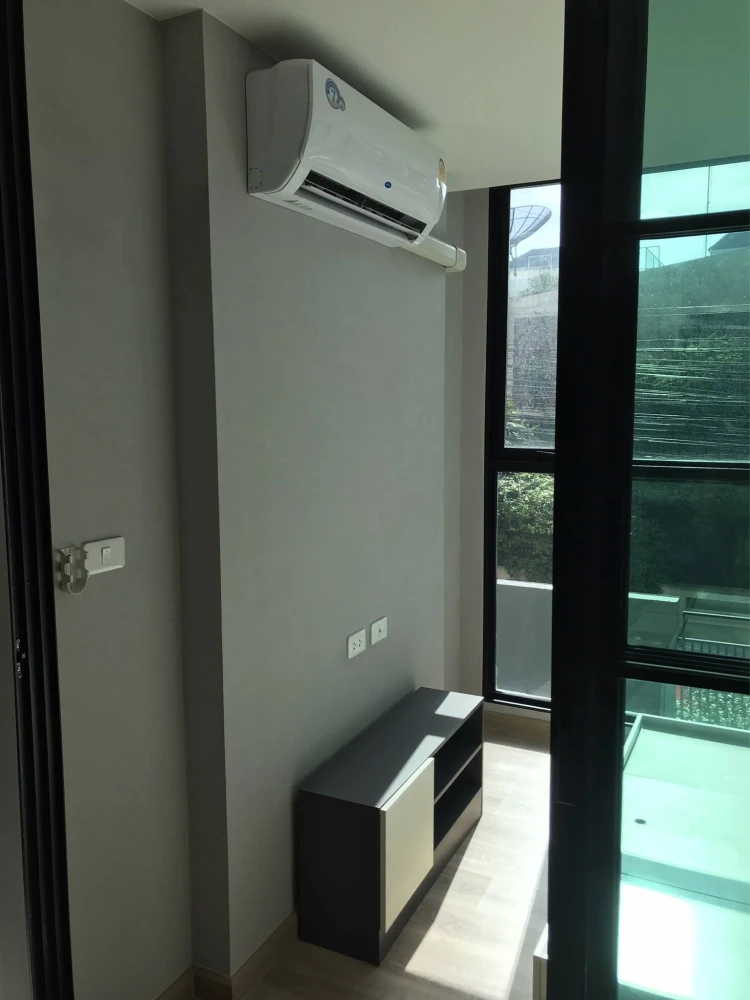 Condo for rent, The Cube Loft Ladprao 107. Ready to move in, affordable price, convenient and complete in one place. Book now!