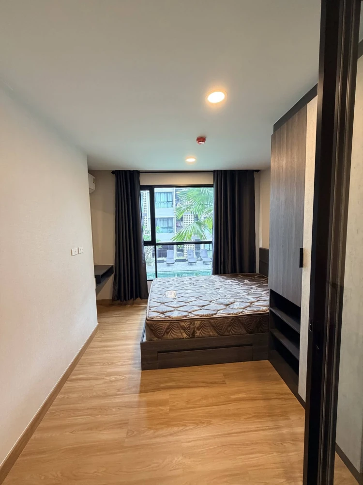 Condo for rent at The Cube Loft Srinakarin - Theparak. Spacious and comfortable unit with complete amenities. Book now!