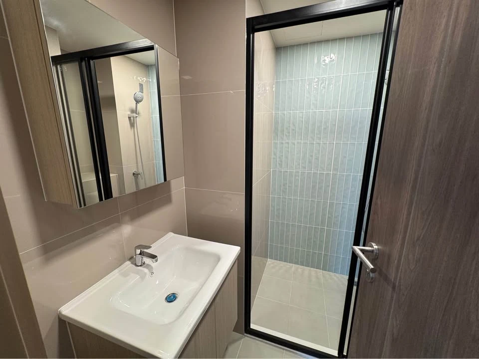 Condo for rent, The Move Sukhumvit 107, ready to move in, fully furnished, just bring your belongings and move in. Don't miss out!