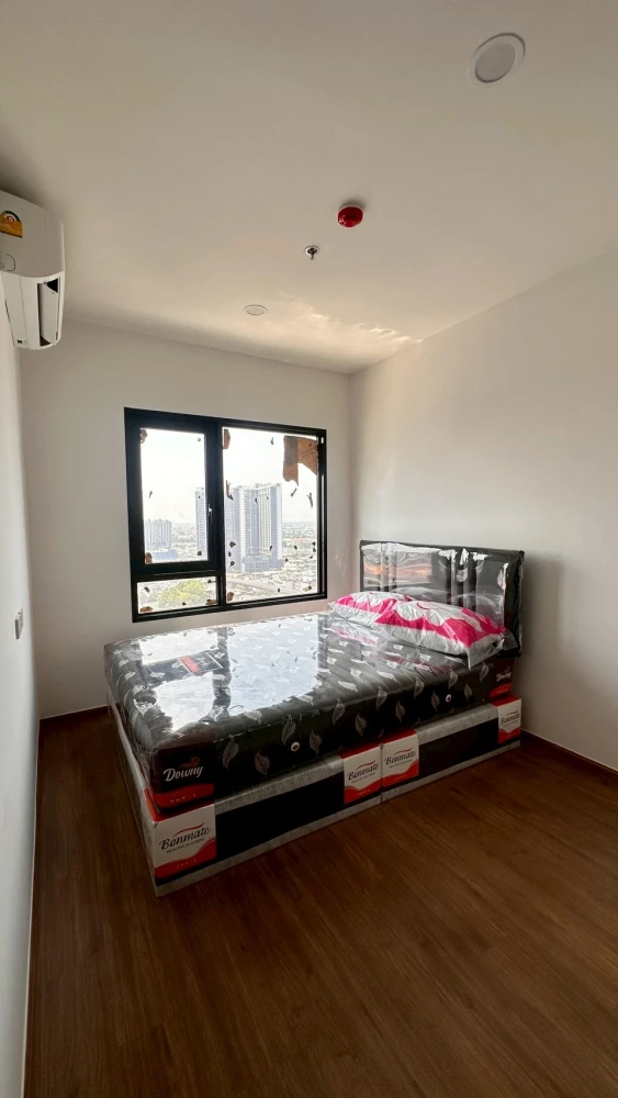 Condo for rent, The Livin Phetkasem. Ready to move in, fully furnished, great price. Book yours today!