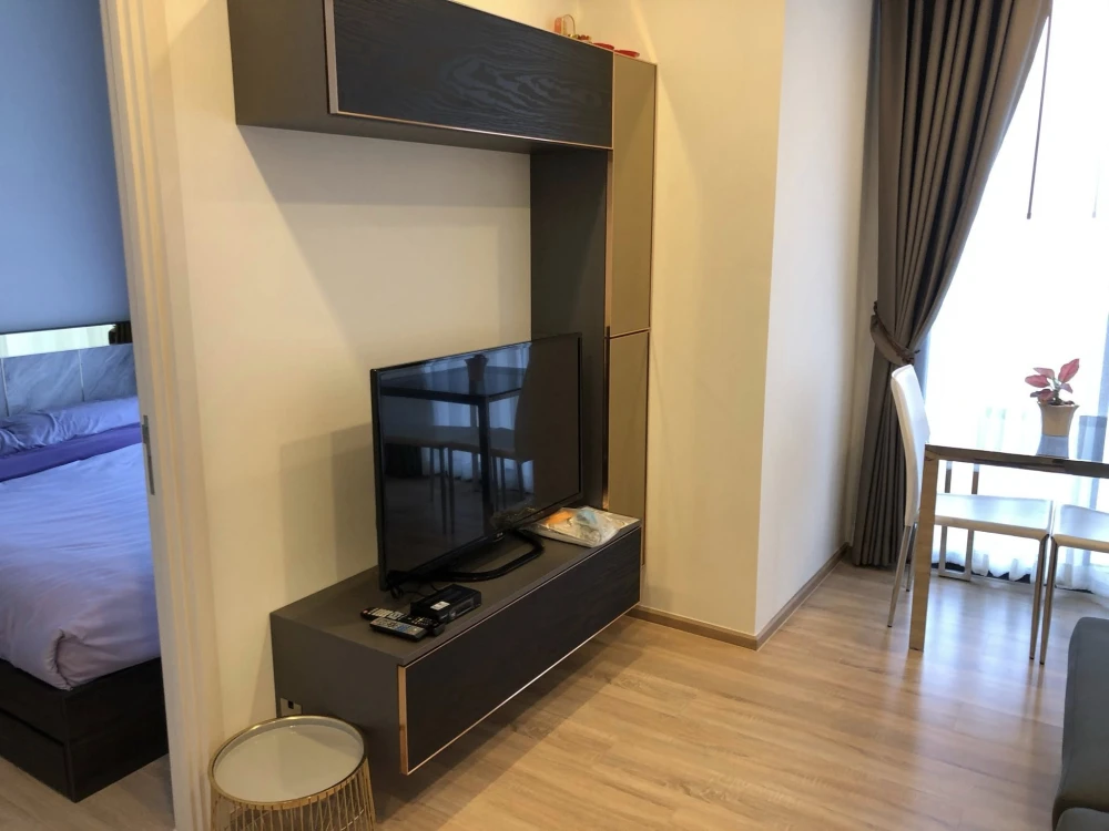 Condo for rent, The Line Phahon Pradipat. Ready to move in, fully furnished. Amazing price! Book now, don't miss out!