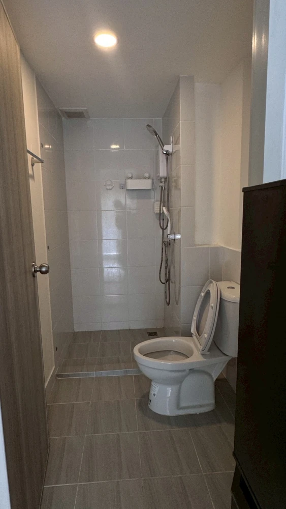 Condo for rent, Sena Kit Bangna Km. 29. Ready to move in, fully furnished with appliances. Just bring your personal belongings. Don't wait!