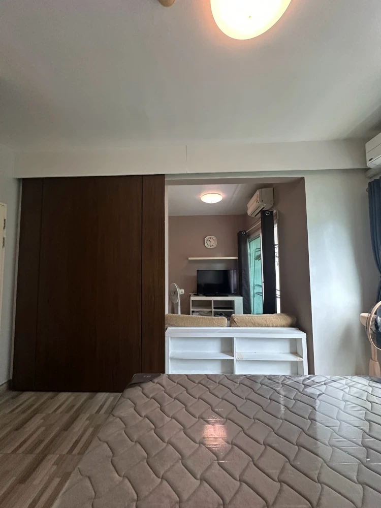 Condo for Rent: A Space Asoke-Ratchada | Spacious Room with Full Furniture and Appliances