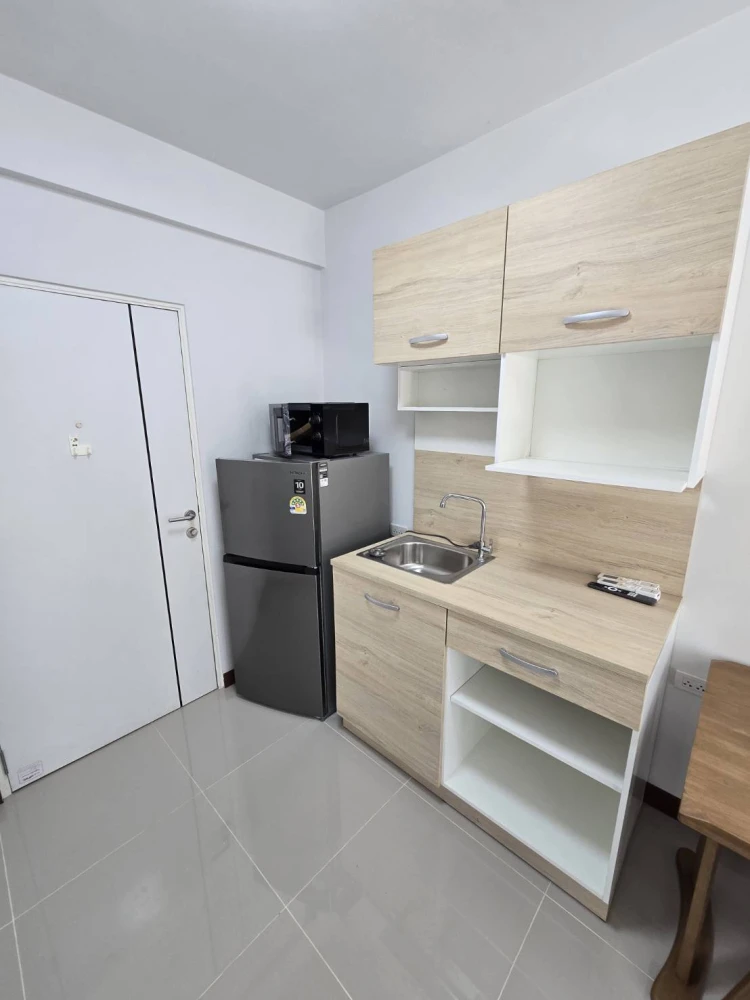 Condo for rent, A Space Play Ratchada - Sutthisan. Ready to move in, fully furnished with appliances. Just bring your personal belongings.