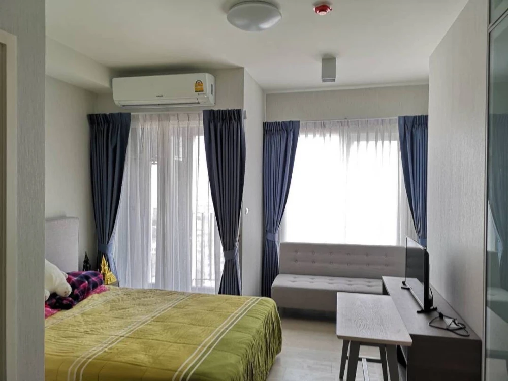 Condo for rent, Chapter One Eco Ratchada-Huai Khwang, ready to move in, 11th floor, high floor with great view, amazing price. Book now, don't miss ou