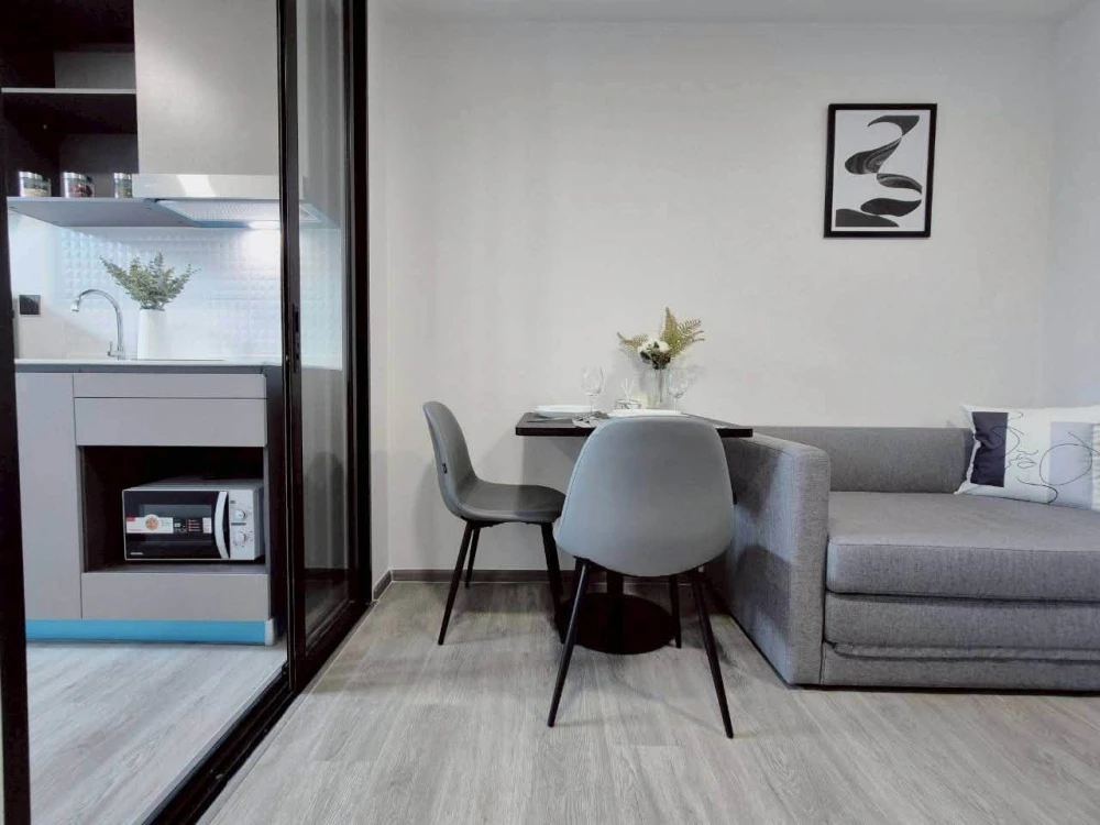 Condo for rent at Atmoz Palacio Ladprao-Wanghin. Fully furnished and ready to move in, with complete facilities. Great value—book now before it's gone