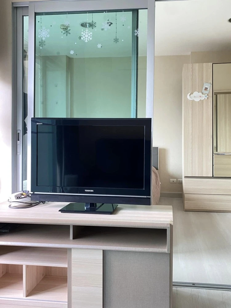 Condo for rent, Aspire Ngamwongwan, cute decorated room. Comes with full furniture You can move in now.