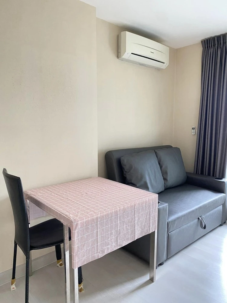 Condo for rent, Aspire Ngamwongwan, cute decorated room. Comes with full furniture You can move in now.