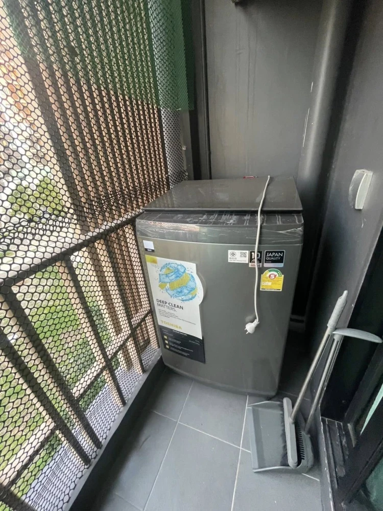 Condo for rent at Modiz Station. Well-partitioned rooms at an unbeatable price. Book today! Don't miss out!