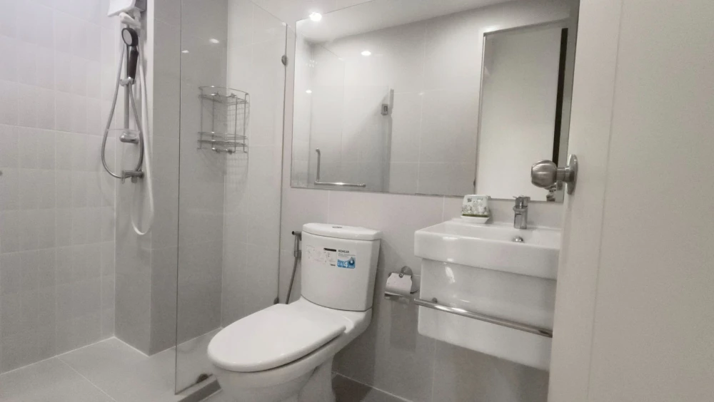 Condo for rent Life Asoke, nice room, 17th floor, garden view, comes with full facilities, hurry to reserve