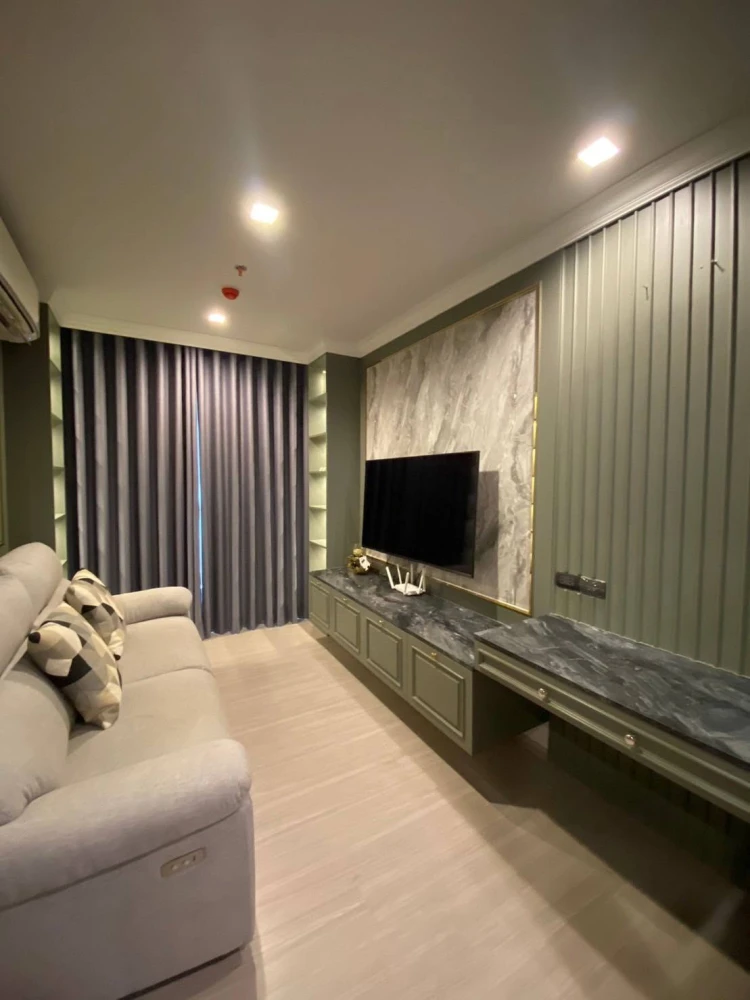 Condo for rent, Life Asoke Hype, fully furnished, 14th floor. Great height, great price. Don't miss this opportunity!