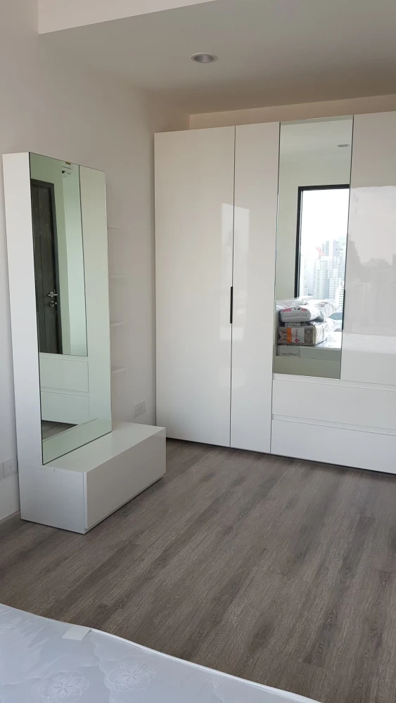Condo for rent: Ideo Mobi Asoke. Ready to move in, fully furnished, great price. Book today!