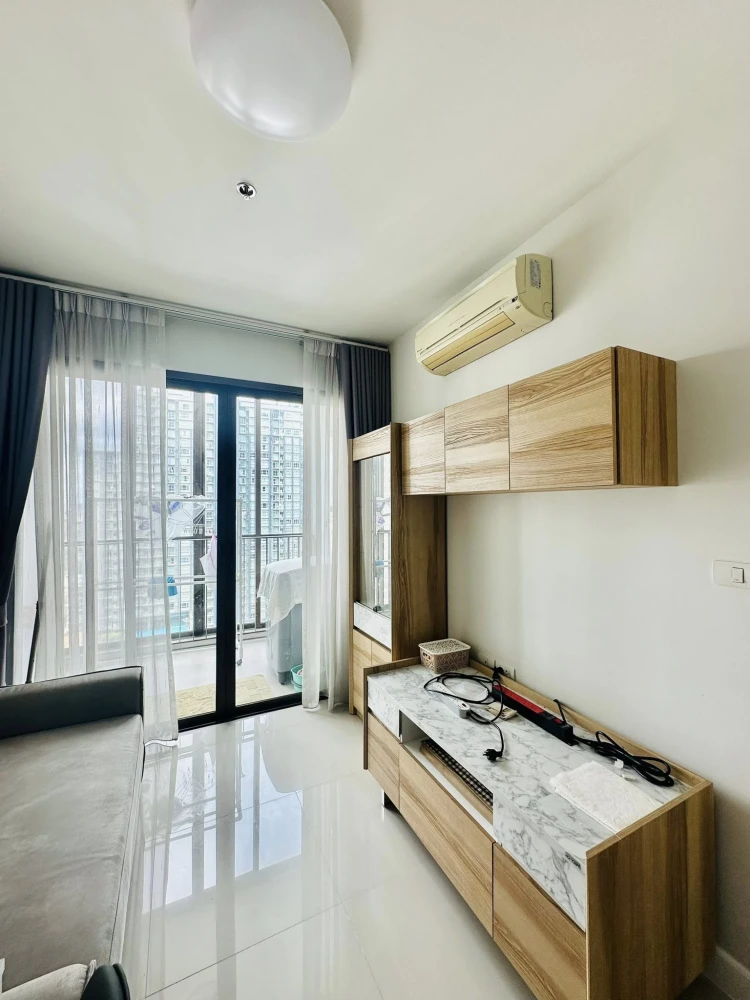Condo for rent, Ideo Sathorn-Taksin, ready to move in, fully furnished, 20th floor, city view, move in now!