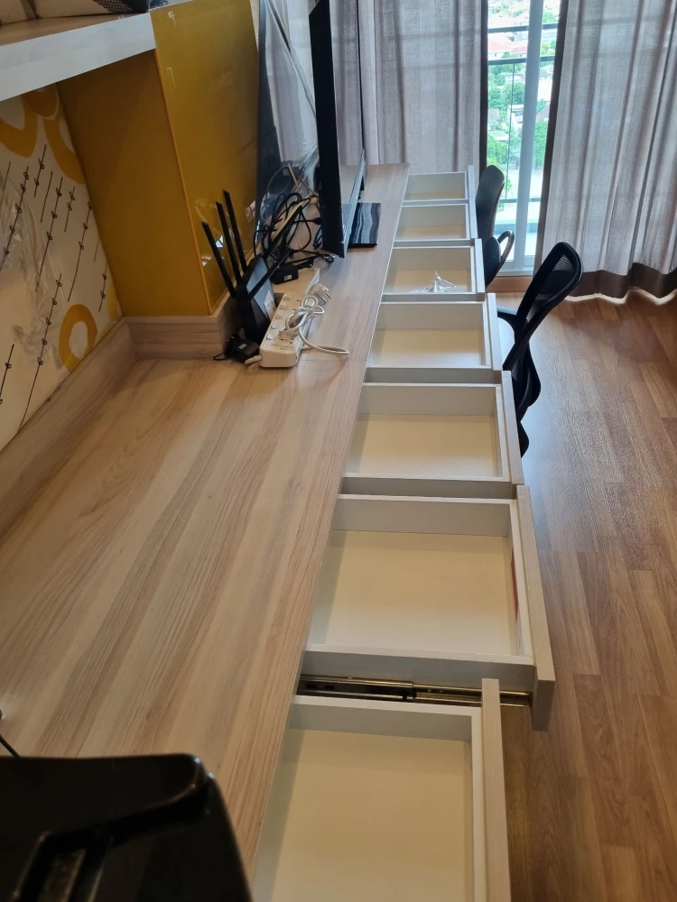 Condo for RENT - High Floor (20th Floor), Ready to Move In with In-Unit WiFi & Essential Appliances! Prime Location Connecting Vibhavadi & Chatuchak |