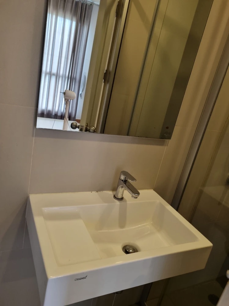 Condo for RENT - High Floor (20th Floor), Ready to Move In with In-Unit WiFi & Essential Appliances! Prime Location Connecting Vibhavadi & Chatuchak |