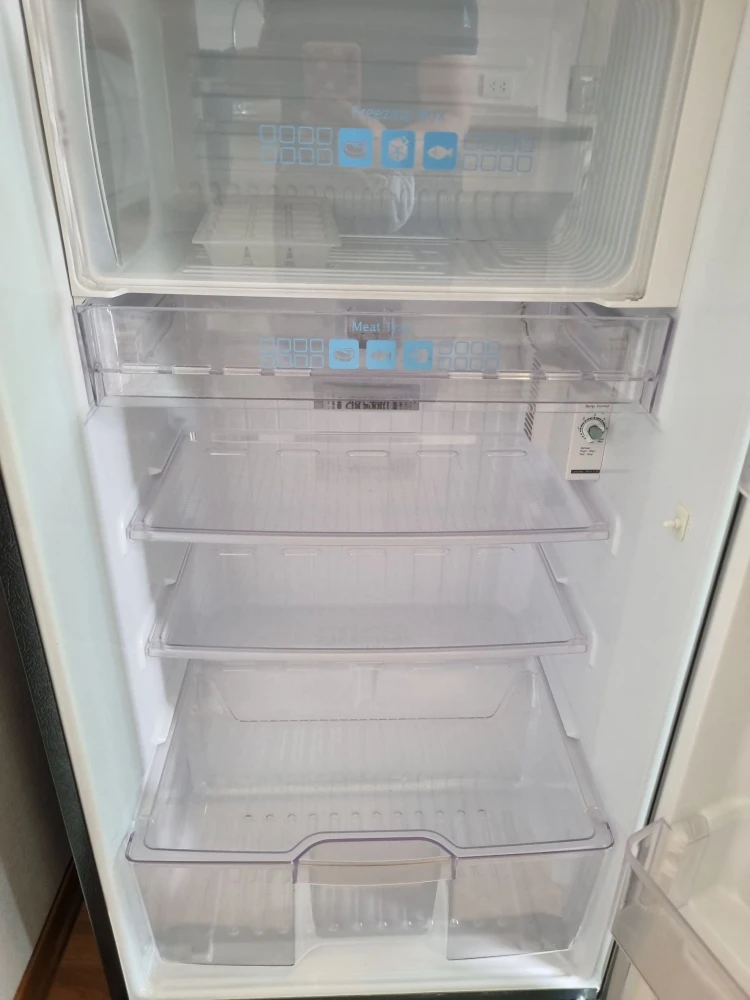Condo for RENT - High Floor (20th Floor), Ready to Move In with In-Unit WiFi & Essential Appliances! Prime Location Connecting Vibhavadi & Chatuchak |