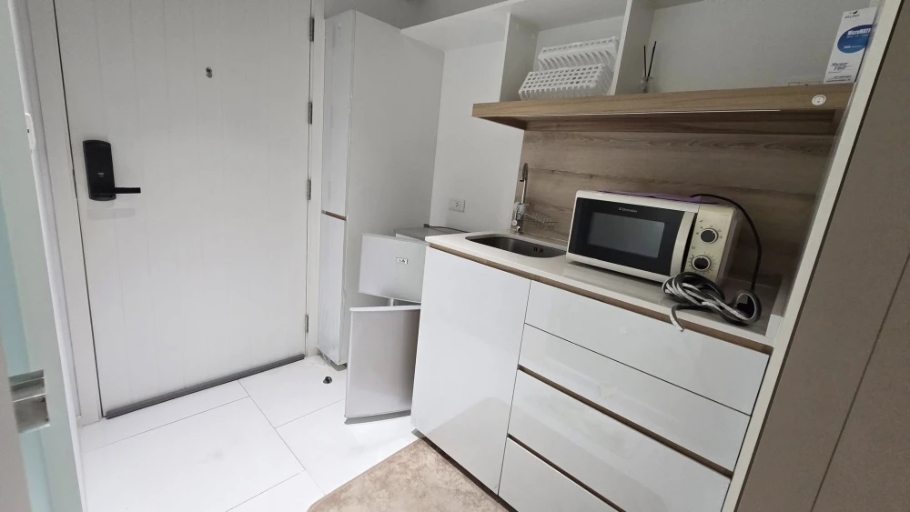 Condo for rent, Triple Y Residence, studio room, 20th floor, high view, great price, hurry and reserve before it's too late.