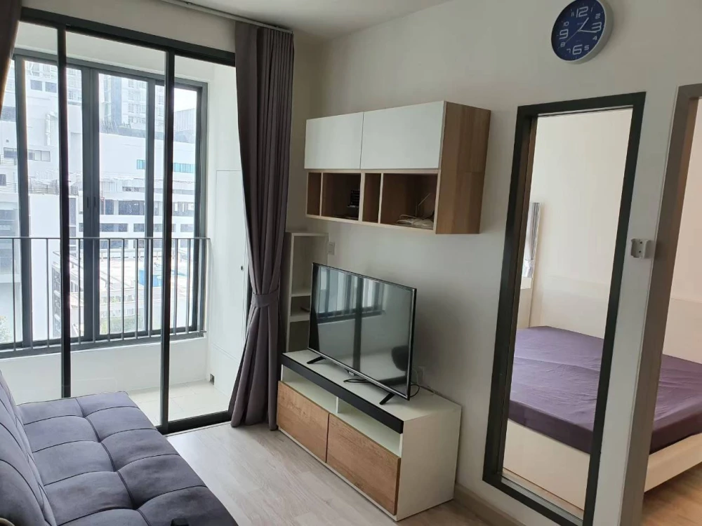 Modern Condo for RENT - Cozy 31 sq.m., 10th Floor, Fully Equipped with All Appliances Including Washing Machine, Rent Includes Common Fees & Car Parki