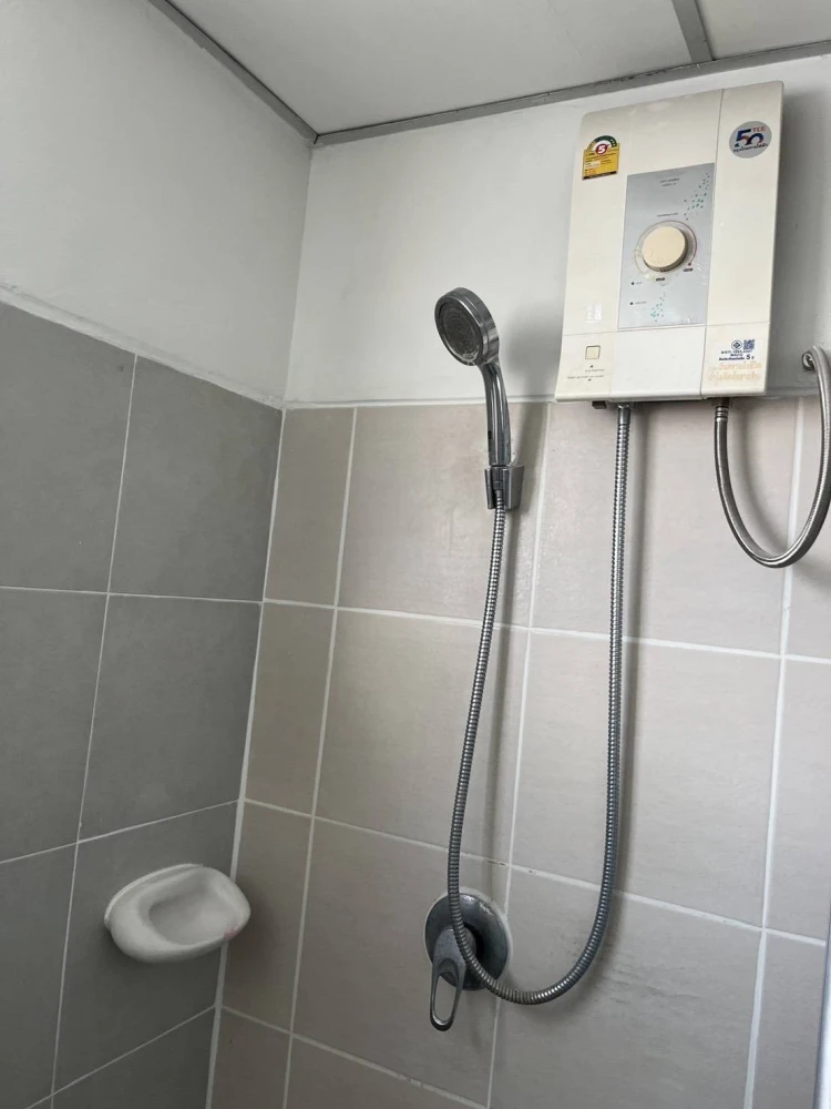 Condo for rent Supalai Park Kaset, 9th floor, Building B, pool view, complete with electrical appliances, don't miss it!