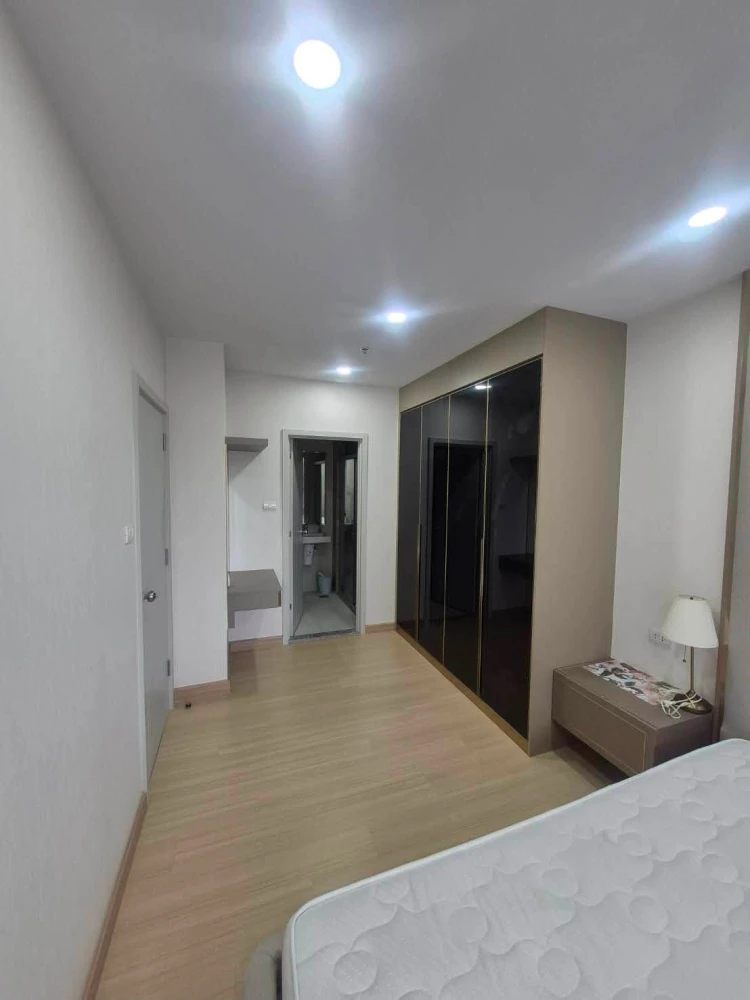 Condo for rent at Supalai Veranda Ramkhamhaeng. Spacious and comfortable unit with ample living space. Convenient and fully equipped. Book now!