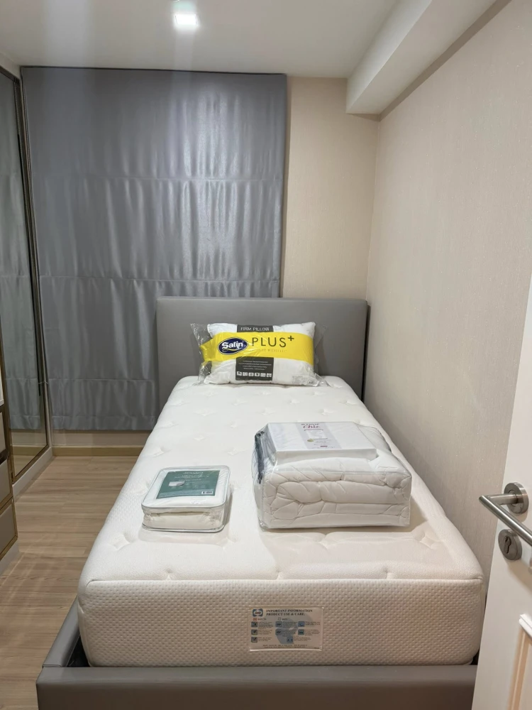 Luxury condo for rent at KnightsBridge SkyCity, Saphan Mai. Beautifully decorated unit with high-quality built-in furniture. Amazing price! Book now!