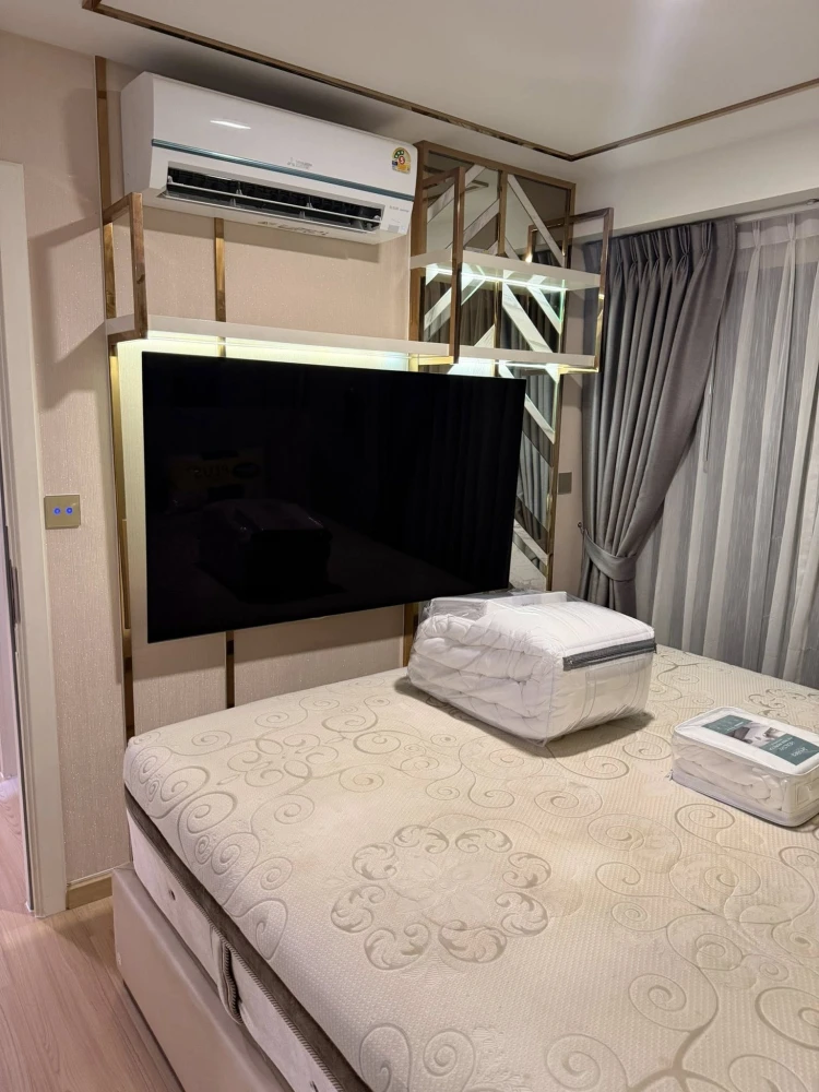 Luxury condo for rent at KnightsBridge SkyCity, Saphan Mai. Beautifully decorated unit with high-quality built-in furniture. Amazing price! Book now!