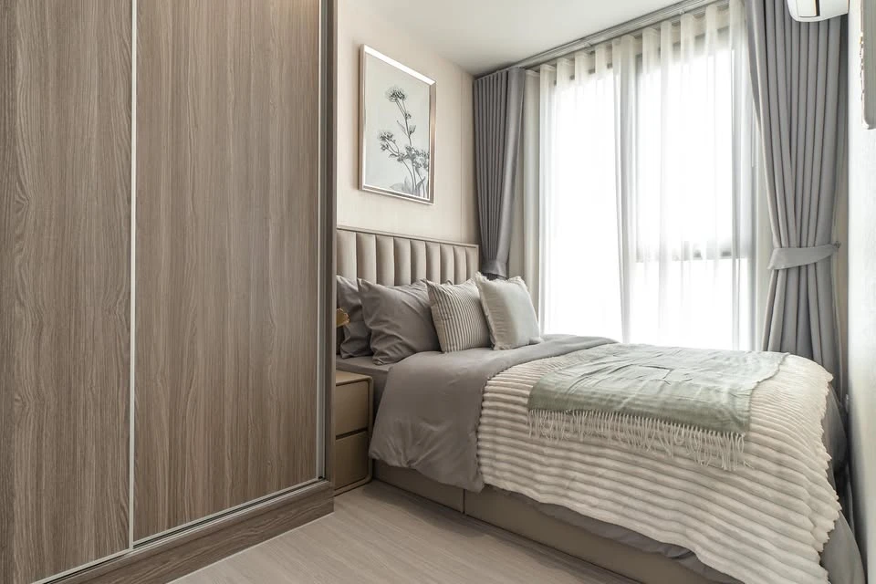 Luxury condo for rent, The Parkland Phetkasem 56, corner room, private, decorated in modern luxury, hurry and reserve now.