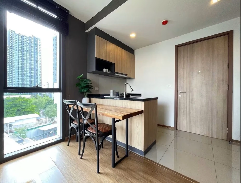 Luxury Resort-Style Condo for RENT - Spacious 65 sq.m., 2 Bedrooms & 2 Bathrooms, 6th Floor Corner Unit (Highest Privacy & Best Layout), Surrounded by