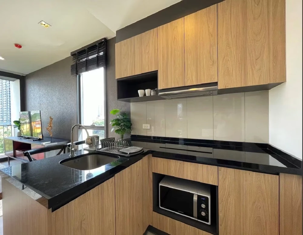 Luxury Resort-Style Condo for RENT - Spacious 65 sq.m., 2 Bedrooms & 2 Bathrooms, 6th Floor Corner Unit (Highest Privacy & Best Layout), Surrounded by