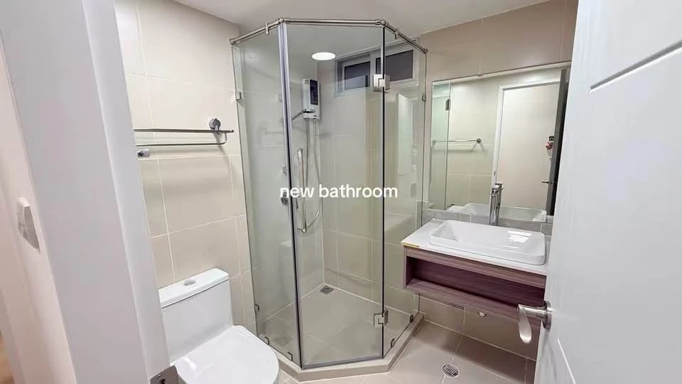 Newly Renovated 47 sq.m. 1-BR Condo for Rent - 20th High Floor with Unblocked City Views | ✨ Belle Grand Rama 9