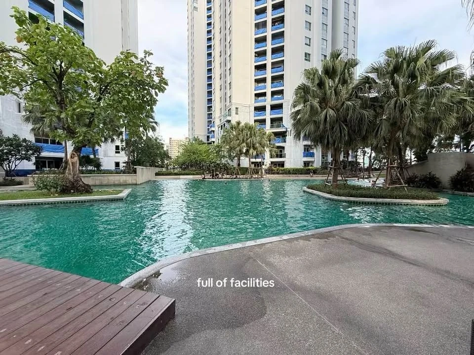 Newly Renovated 47 sq.m. 1-BR Condo for Rent - 20th High Floor with Unblocked City Views | ✨ Belle Grand Rama 9