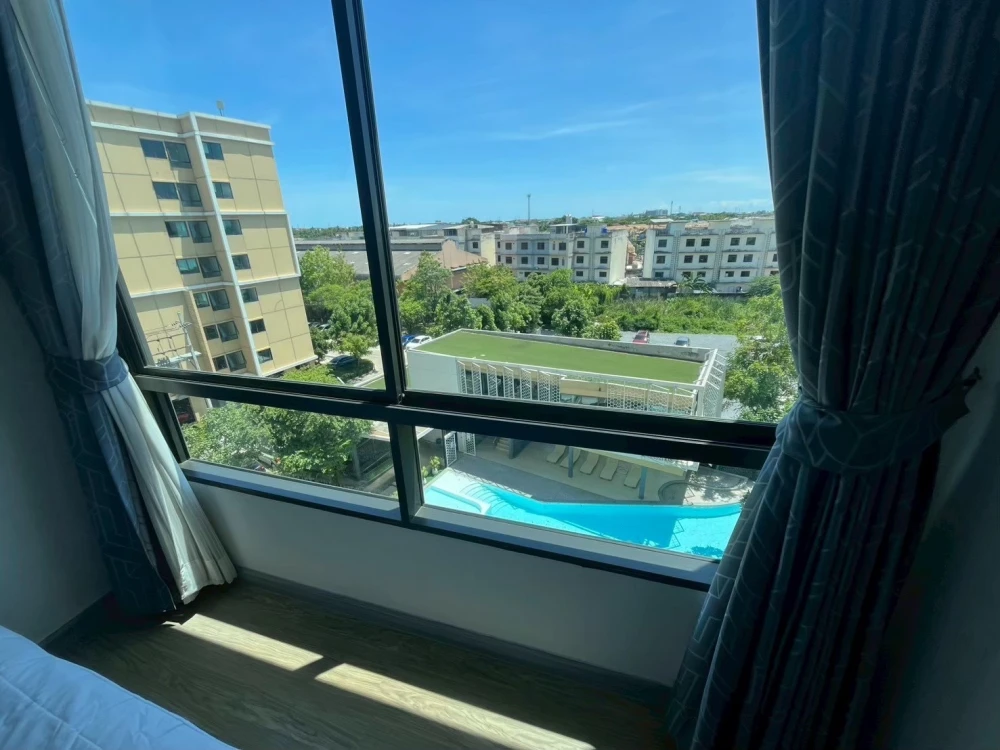 Spacious 1-BR Plus Condo for Rent - 6th Floor, Building A, 35 sq.m. with Resort-Style Common Amenities & Shuttle Service | ✨ Polis Suksawat 64